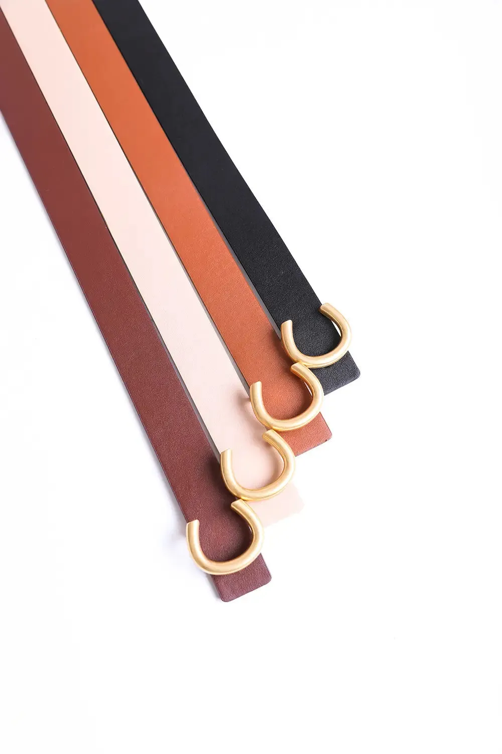 Beige Minimalist Gold Horseshoe Buckle Belt