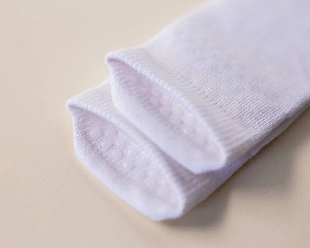 Cleary - White Non-Slip Silicone Grip Baby, Kids Ankle Socks