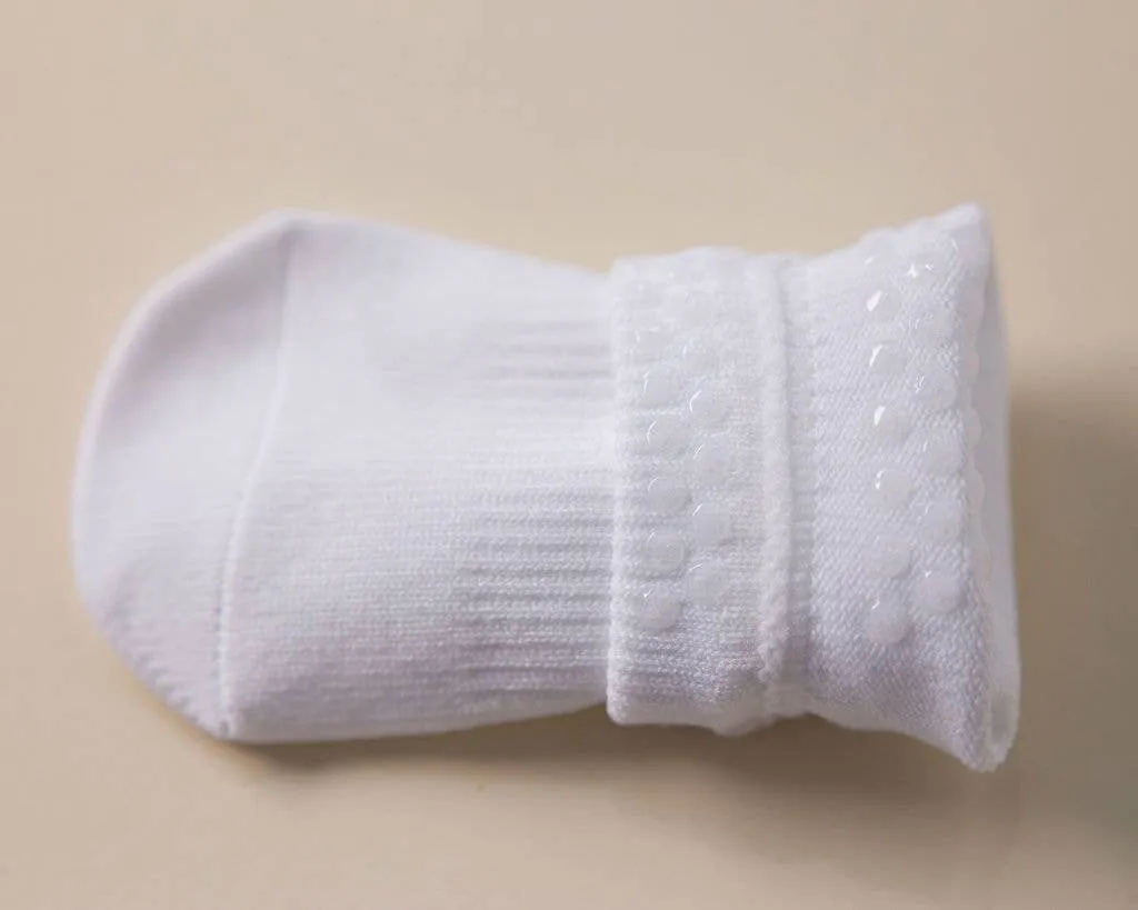 Cleary - White Non-Slip Silicone Grip Baby, Kids Ankle Socks