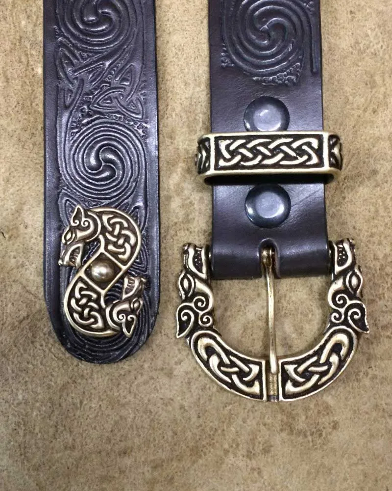 Wolf Buckle and Accessories